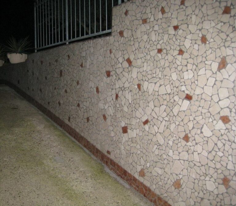 Rivestimento palladiana marmo botticino e rosso verona